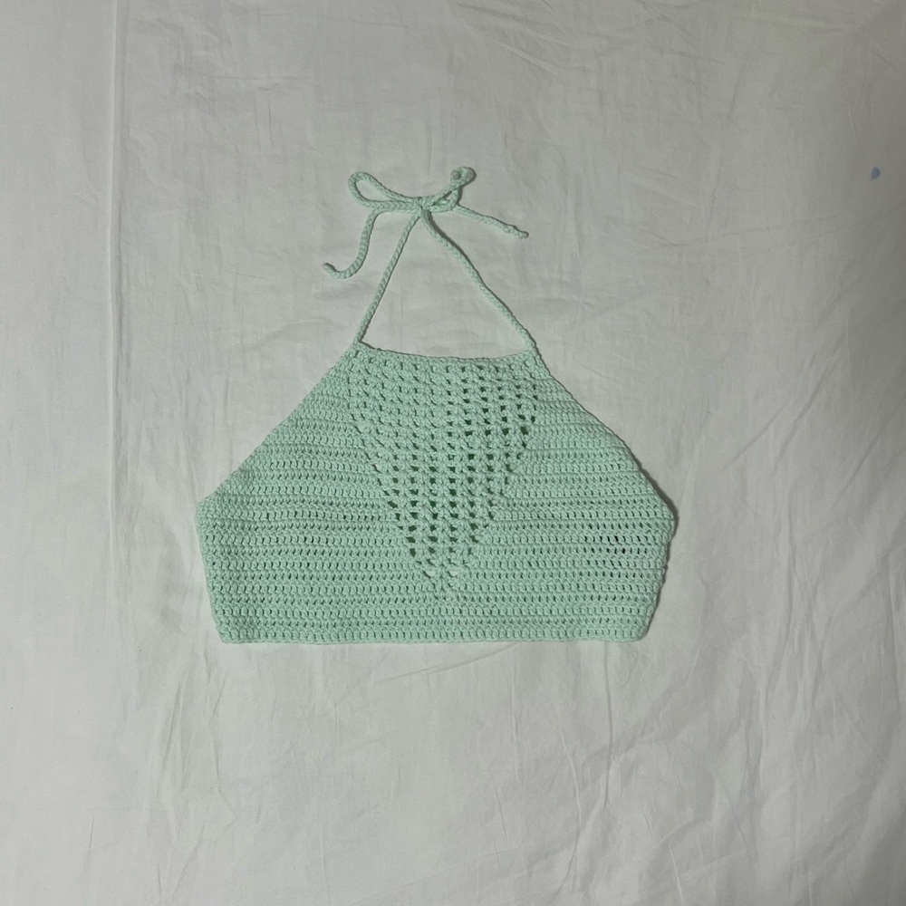 Forever 21 crotchet top